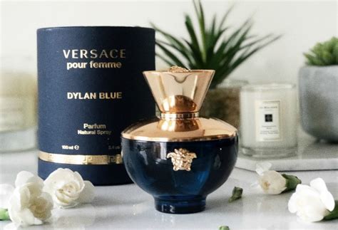 versace dylan blue rating